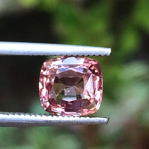 2.15 Cts Unheated Padparadscha Sapphire Certified Vivid Natural padparadscha