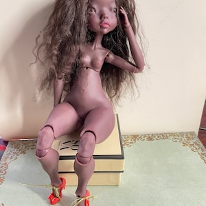 Dark skin tone BJD doll plus size 1/6