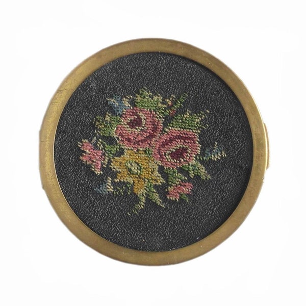 Antique Vintage Brass Powder Box Embroidery Flowers Decorated. Vintage Brass Rownd Compact Powder