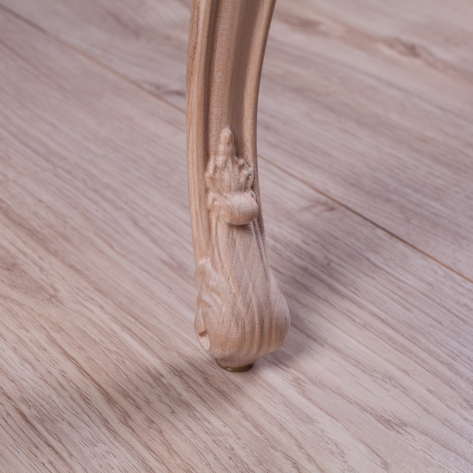 17 Queen Anne cabriole legs Carved French Provincial Etsy