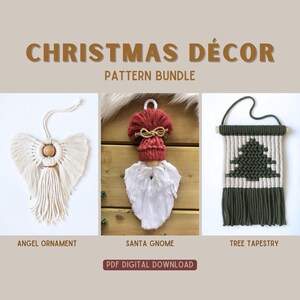Könnte beinhalten: Ein digitales Download-Paket mit Mustern für drei Weihnachtsdekorationen: ein weißer Engel-Anhänger, ein rot-weißer Weihnachtsmann-Zwerg und eine grün-weiße Baum-Wandbehänge. PDF Digitaler Download.