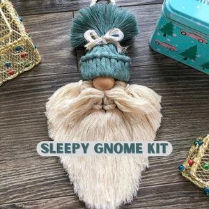 Christmas Gnome Kit, Macrame Ornament Kit, Cute Christmas Decor, Christmas Craft Tutorials, Easy Macrame Projects, DIY Christmas Present