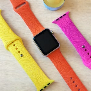 Henna Design Engraved Apple Watch Band, 24 Colors, 38mm 40mm 41mm 42mm 44mm 45mm 46mm 49mm, Personalized Apple Watch Strap