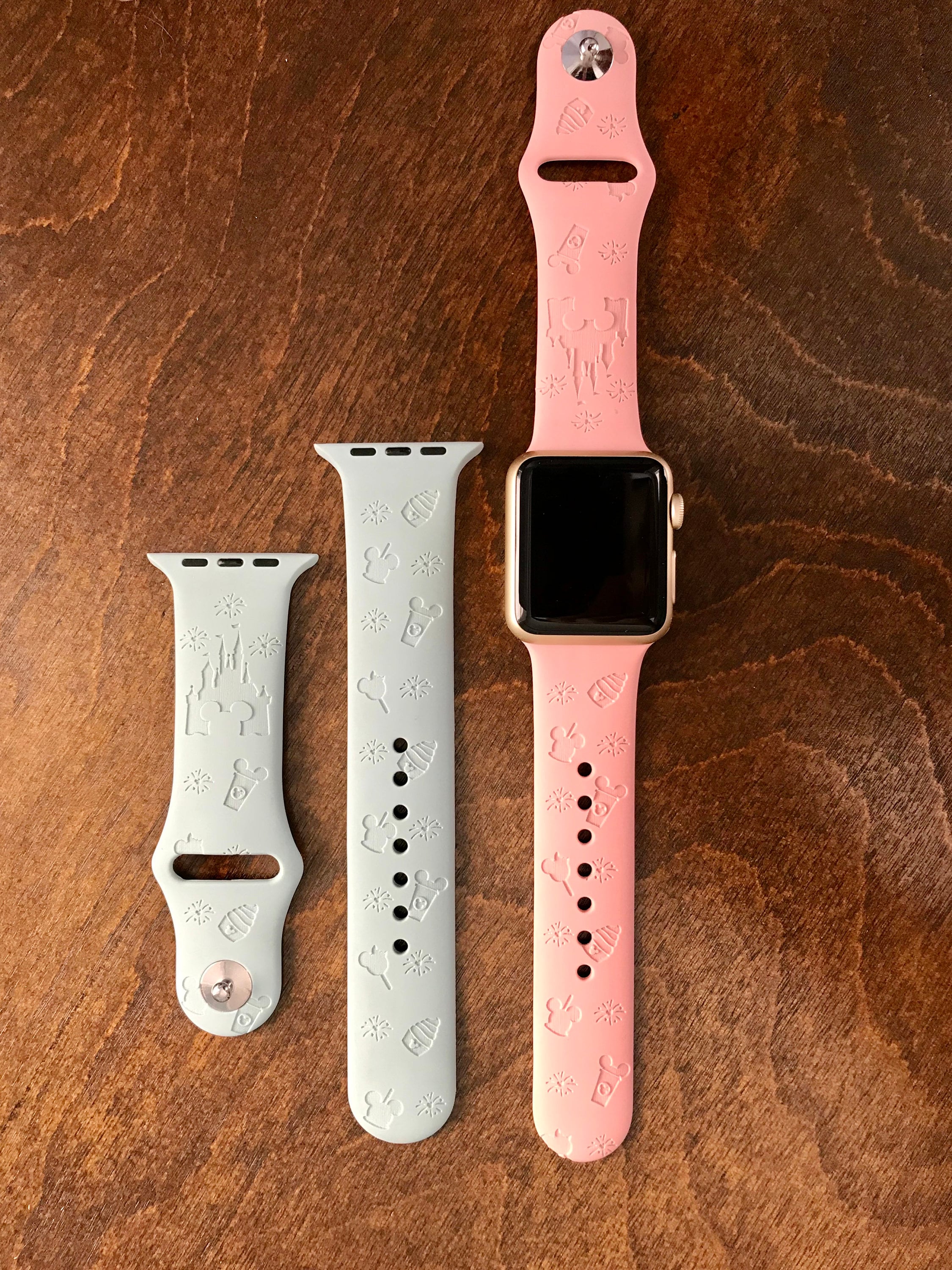 ミッキースナックとディズニーキャッスルのApple Watchバンド
