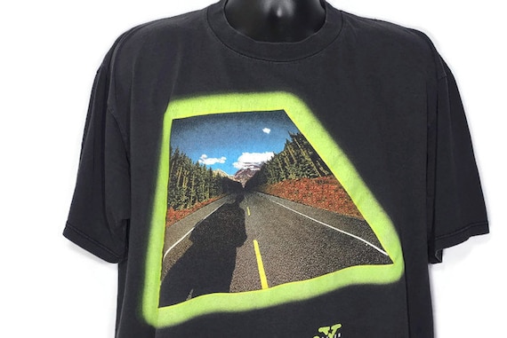Vintage Original 90s 1994 The X-Files - Road Shadow Box - Dana Scully and Fox Molder - 20th Century Fox CULT Alien TV Show Vintage T-Shirt