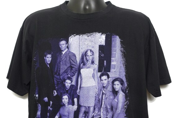 1999 Buffy the Vampire Slayer Vintage T Shirt - Buffy Cast: Angel Willow Oz Xander Cordelia Rupert Original 90s Cult TV Show T-Shirt
