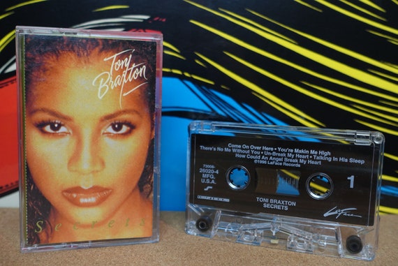 Toni Braxton Cassette Tape, Secrets Cassette, Hip Hop, 90s Cassette Tapes, 1996 LaFace Records, Music Lover Gift, Vintage Analog Music