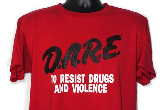 90's D.A.R.E. To Resist Drugs And Violence DARE Drug Abuse Resistance Education Program RED Vintage T-Shirt