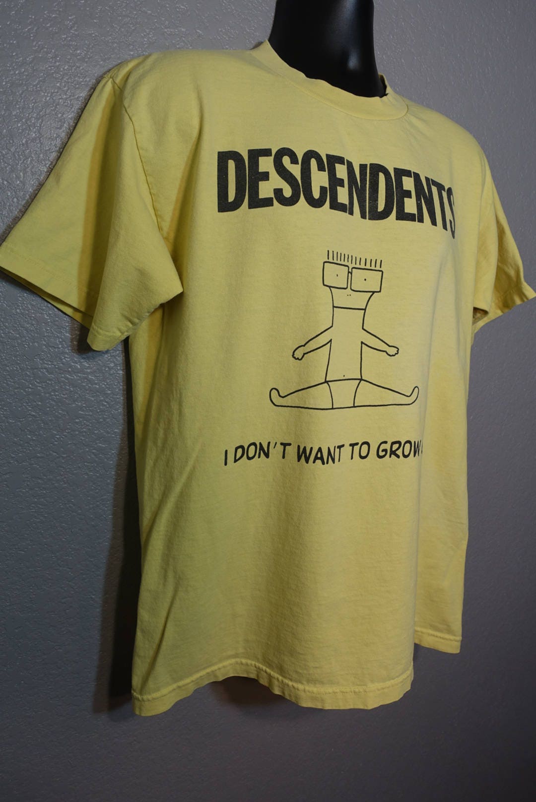 1980's RARE The Descendents 'I Don't Want To Grow Up' - SST Records Merchandising - Vintage T-Shirt 1980's RARE The Descendents 'I Don't Want To Grow Up' - SST Records Merchandising - Vintage T-Shirt