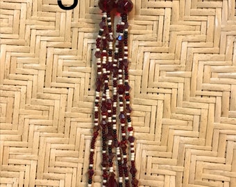 Kralenoorbellen met schedeldetail