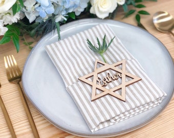 Passover Name tags, Wood Star of David Place Tag Names, Rosh Hashanah, Hanukkah, Purim, Shabbat, Pesach, Table Decor, Yom Kippur Place Names