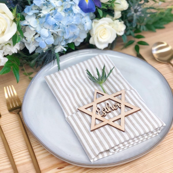 Passover Name tags, Wood Star of David Place Tag Names, Rosh Hashanah, Hanukkah, Purim, Shabbat, Pesach, Table Decor, Yom Kippur Place Names