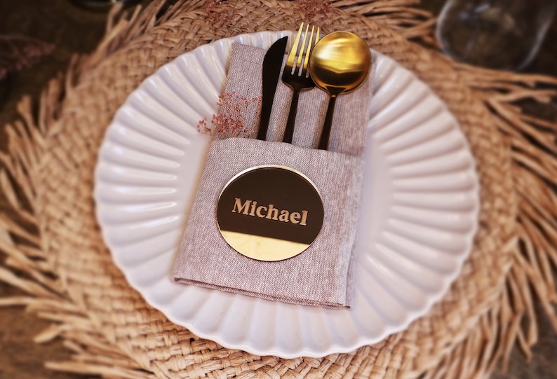 circle gold mirrored acrylic name plate
name cards wedding place cards place setting
wood name card
napkin half circle tag
acrylic name tags
round tags
rustic wedding
wooden wedding decor
wedding place cards
Wedding decoration
Wedding place card