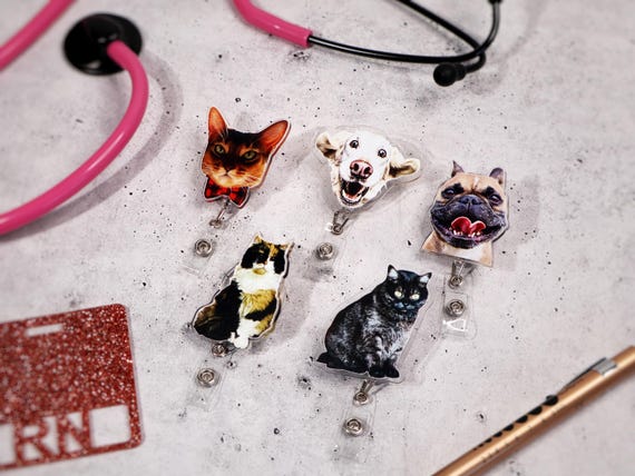 Custom Badge Reel Pet & Face – Dog Cat Nurse ID Holder