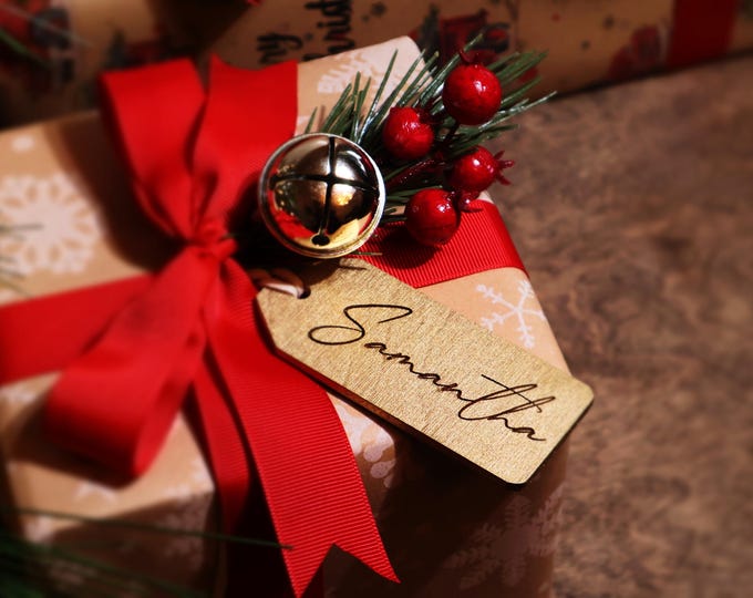 Name Gift Tags, Personalized Christmas Place Cards, Wooden Stocking Tag