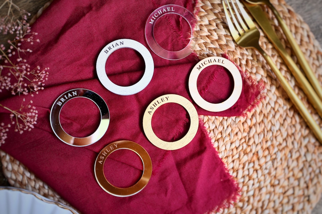 Personalized Wedding Napkin Rings: Custom Name Table Place Cards - Etsy