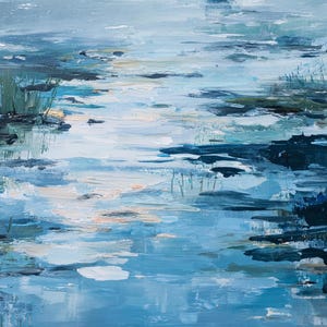 Puede incluir: Pintura al óleo abstracta que representa un sereno paisaje acuático. La obra presenta una paleta de azules, blancos y toques dorados, con pinceladas visibles que crean un efecto texturizado. La escena evoca una sensación de calma y belleza natural.