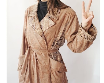 Vintage Snake Print Coat from 1990s - 2000s, animal print jacket, Y2K coat, 90s clothing, Rave party, Oversized tan trench coat, size M - L