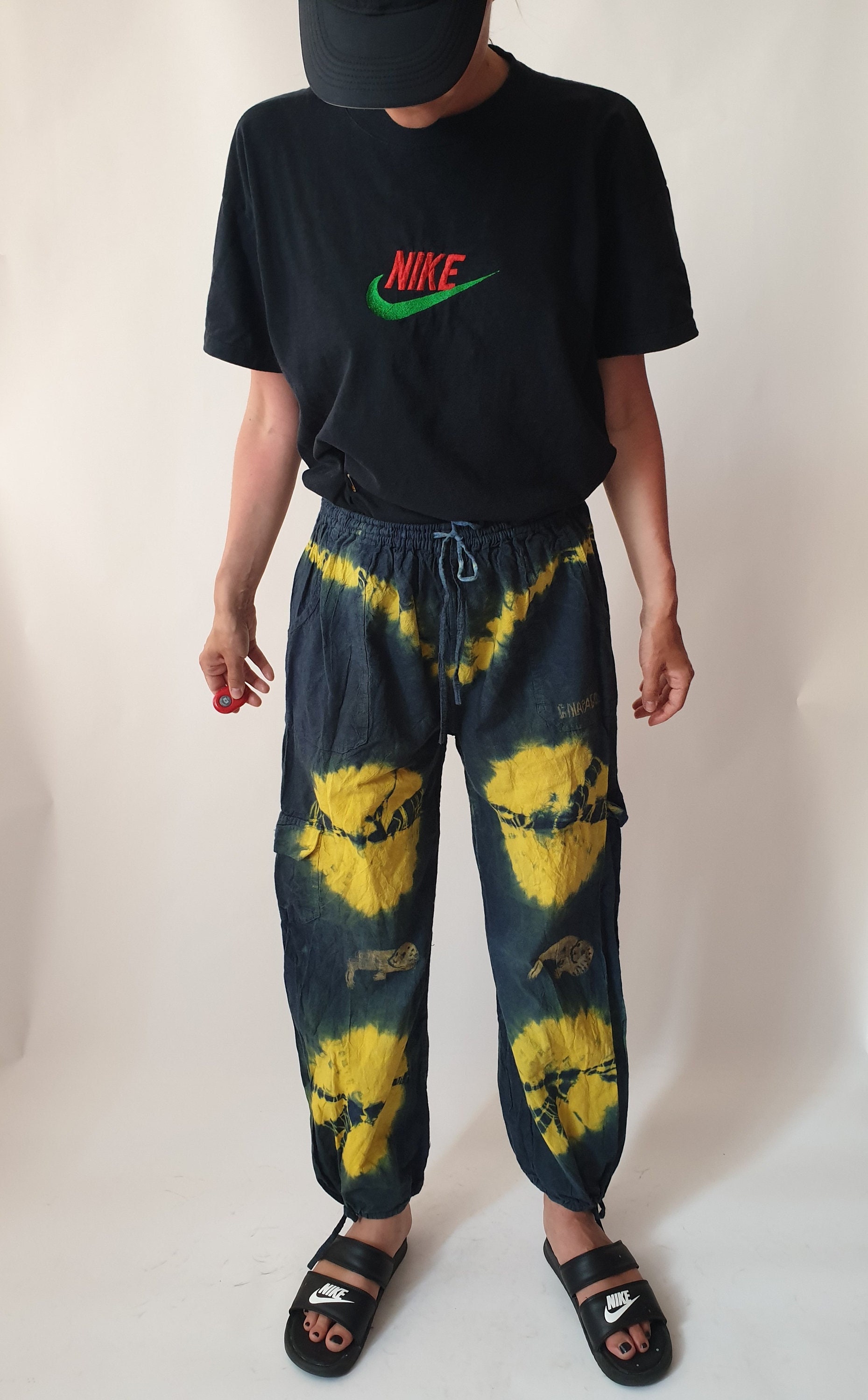 Vintage TIE DYE Trousers / 1990s, Elastic Waist, Drawstring Tapered Relaxed  Lounge / Hippie, Boho, Summer Festival Pants Size M Medium 