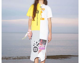 SUKIENKA T-SHIRT Z WIELOKOLOROWEJ GRAFIKI Z RECYKLINGU