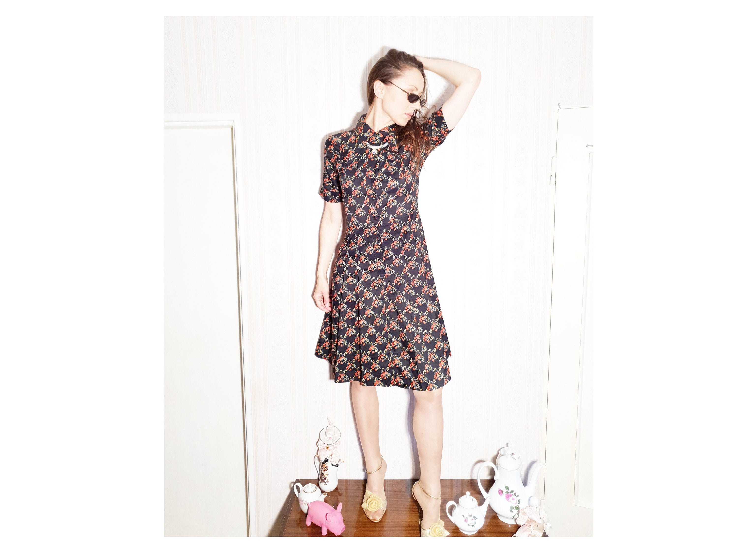 Image of Vintage Casual Dress, Black Floral Midi Pleated Short Sleeve, S S S Boho Hippie Festival Clothing Summer Shirt Shirtdress, Size  S M