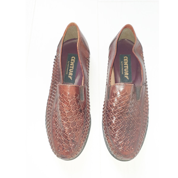 1960s unisex basket weave flats, retro shoes, 60s shoes, leather moccasins, huaraches, 50s loafers, vintage footwear size 40