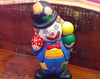 Vintage CERAMIC Juggling CLOWN Figurine STATUE,Vintage Clown Decor,Nursery Room Decor,Baby Shower Gifts,Whimsical Childs Room Decor, Clowns