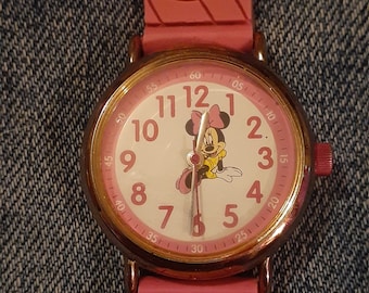 Vintage Disney Company MINNIE MOUSE Mu0556 S I Rubber Wristband WATCH, Kids Minnie Mouse Watch, regalos para su hija Su Chica, Disney Watches