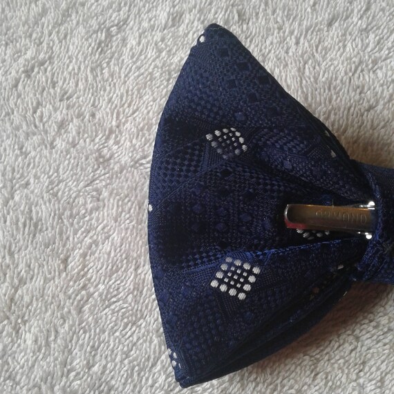 Vintage ORMOND Blue Geometric Designed BOW TIE - image 6
