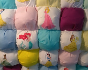 Disney princess, Ariel,little mermaid, Cinderella,snow white,sleeping beauty,Jasmine,bubble quilt,throw blanket,baby quilt,baby crib set