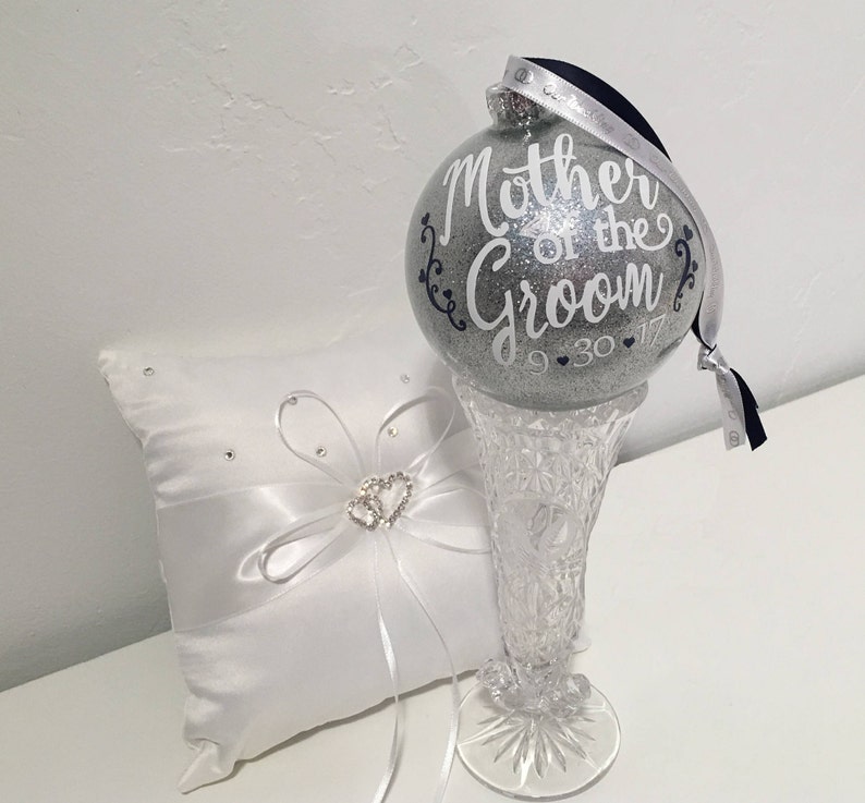 Mother of the Groom, Personalized Ornament, Gold, Silver, or White image 2