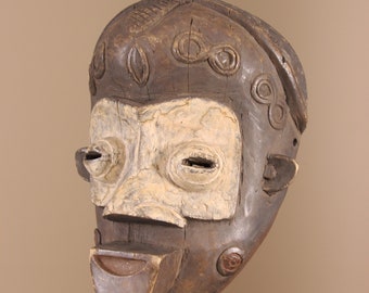 African Art - Lwalwa Mask