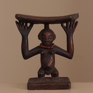 Afrikanische Kunst – Luba-Nackenstütze