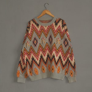 Vintage Navajo Indian Motive 1980s sweatshirt Size Large / 80s Native Aztec Pattern tribal tradition culture pullover / Crewneck