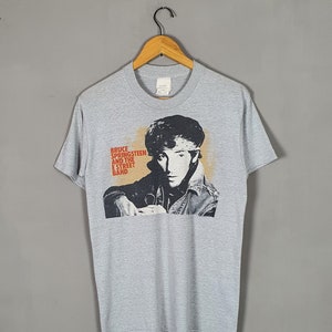 Vintage BRUCE SPRINGSTEEN & The E Street Band 1984-85 World Tour Concert T shirt size M / 80s Rock n&#39; Roll Folk Rock American Singer Tee