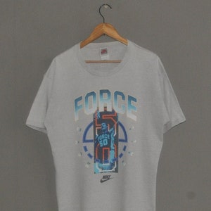 Vintage NIKE Force 90s T shirt size Medium / 1990s Nike Grey label Basketball Jordan NBA Bull vintage tees / Hip Hop swag streetwear tee