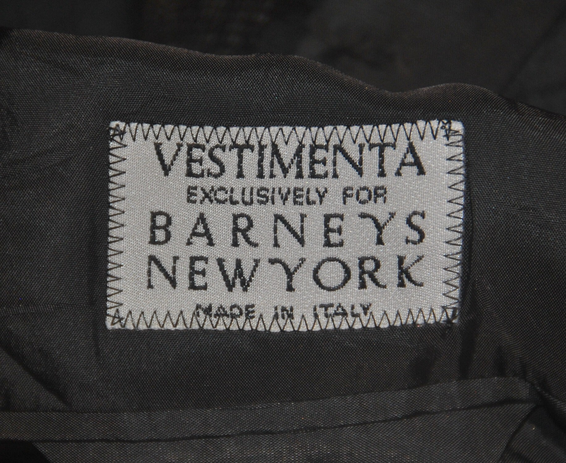 Vintage Vestimenta for Barneys New York Brown Blazer Size 44 Vintage Vestimenta for Barneys New York Brown Blazer Size 44