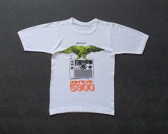 Vintage 70s SONY Icf-5900 Shortwave Radio T shirt size XXS / Rare 1970s Sony Japanese Promo Technology Tech Classic Retro Tee