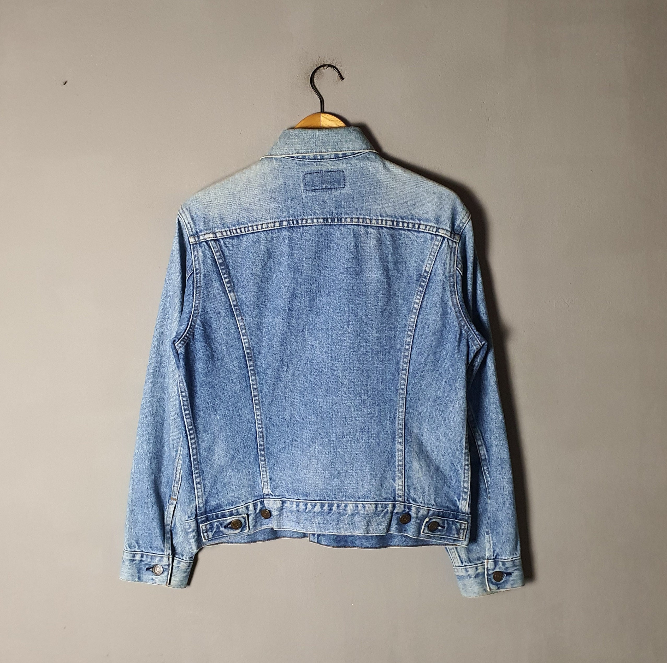 Vintage 90s LEVI'S Denim Jacket Size 38 / Medium / 1990s Vintage 90s LEVI'S Denim Jacket Size 38 / Medium / 1990s