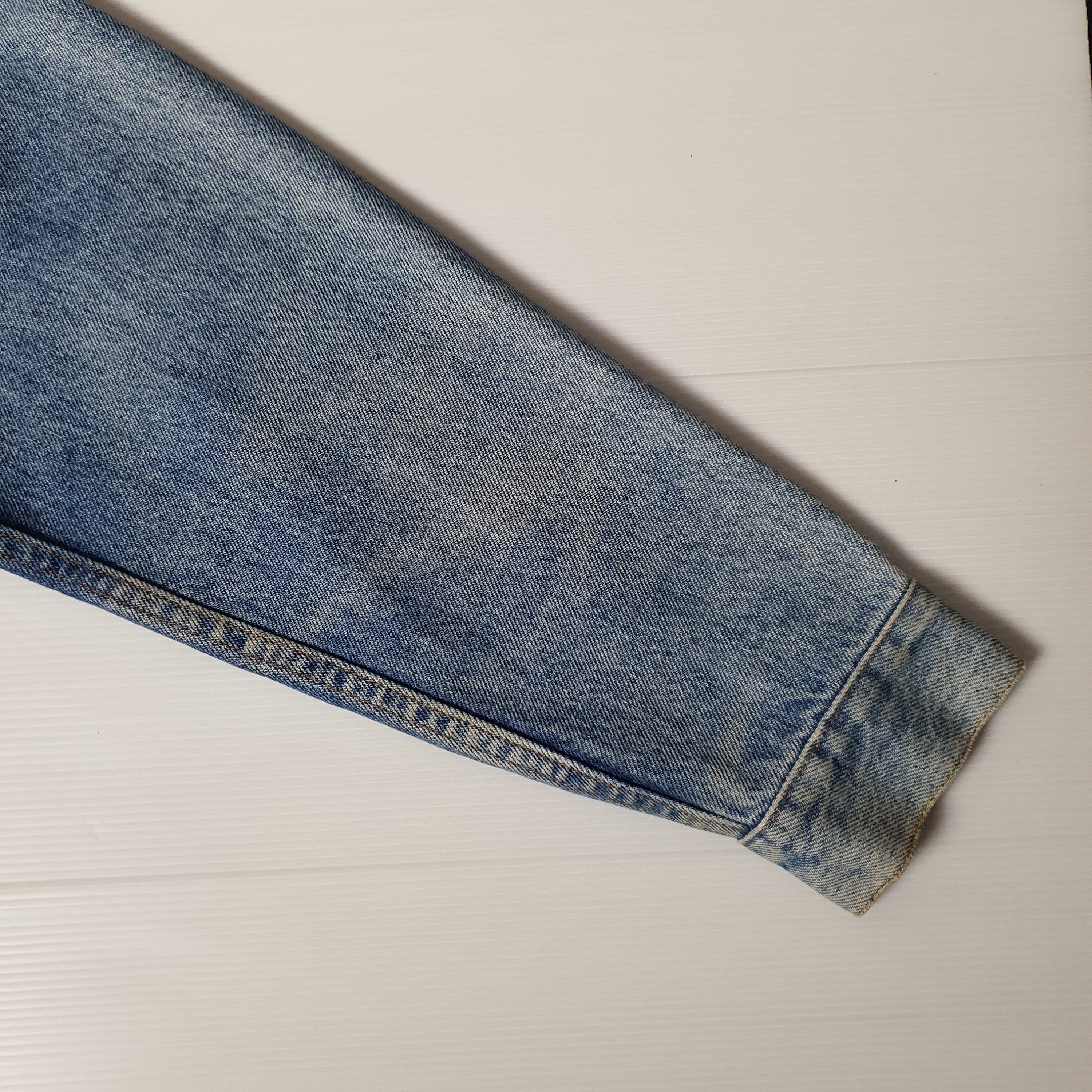 Vintage 90s LEVI'S Denim Jacket Size 38 / Medium / 1990s Levis