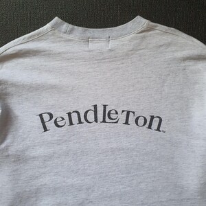 Rare PENDLETON Yellowstone National Park sweatshirt size Large / pullover / Classic American style Bison Crewneck image 9