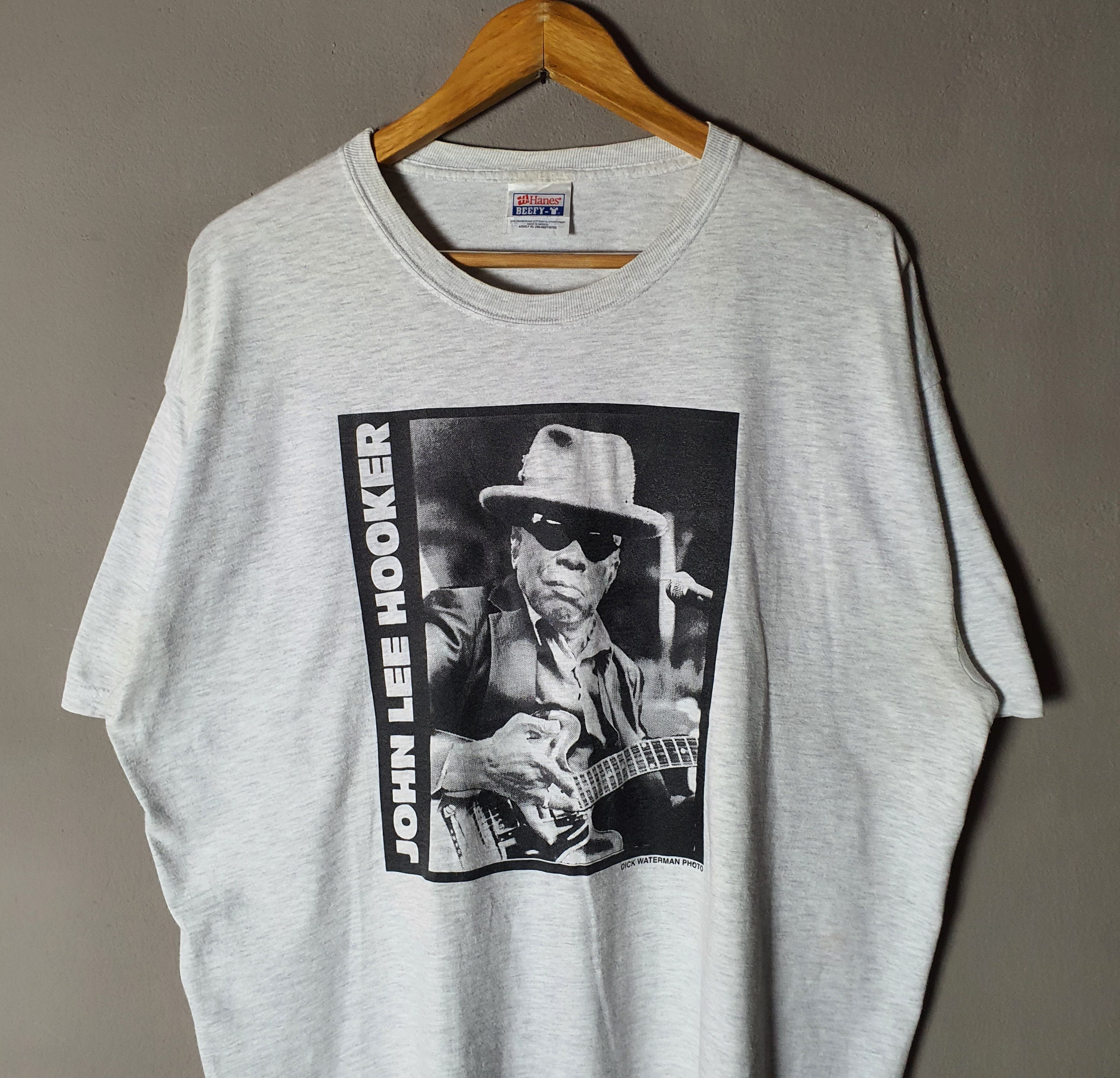Vintage 90s JOHN LEE HOOKER Photo Print by Dick Waterman T Shirt 