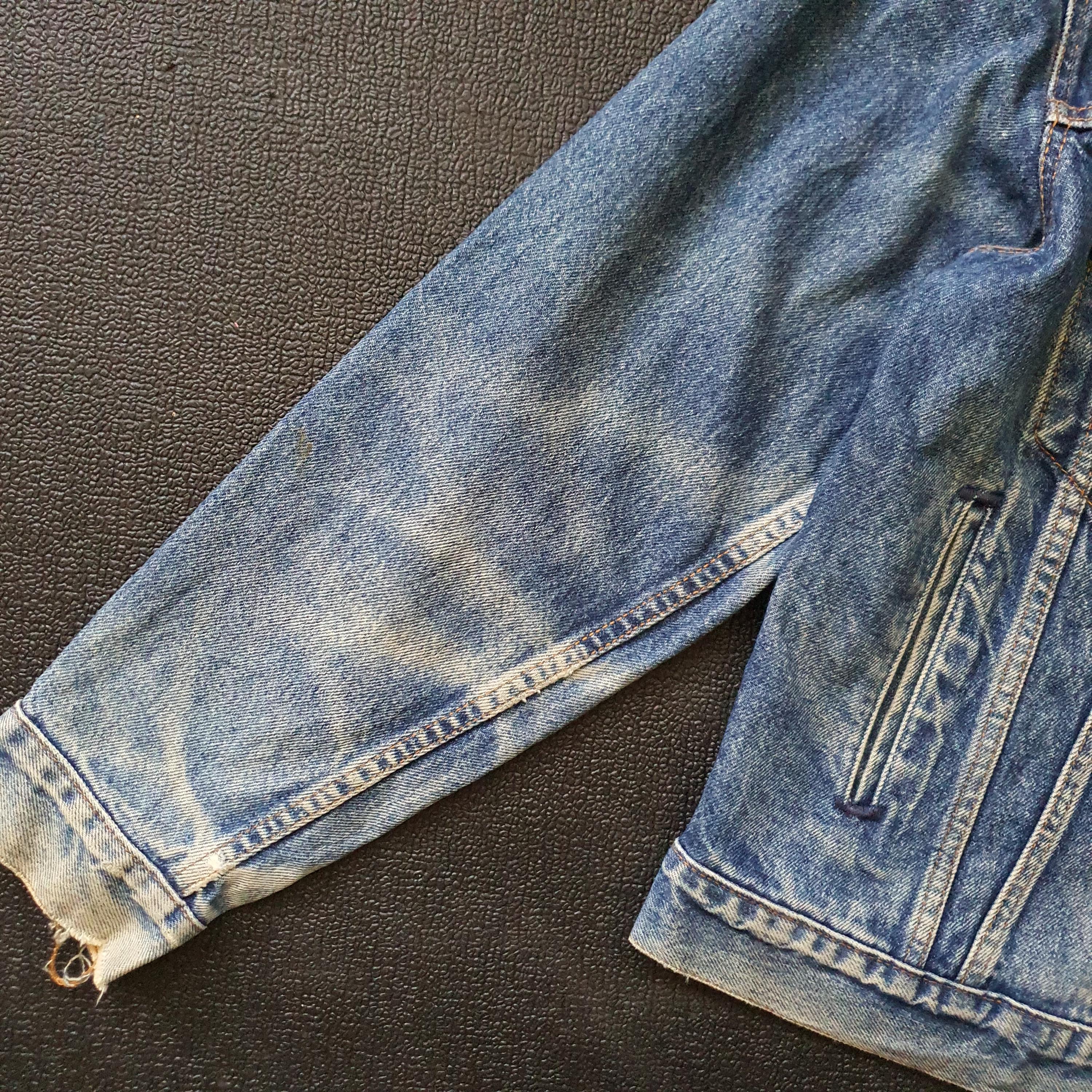 Vintage 90s LEVI'S Denim Jacket Size 38 /M / 1990s Levis 70506