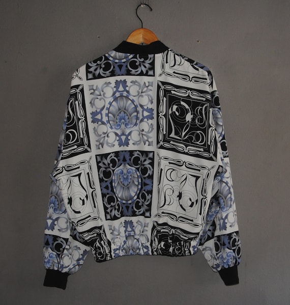 Vintage NOIL Abstract Baroque 1990s Light sweater… - image 2