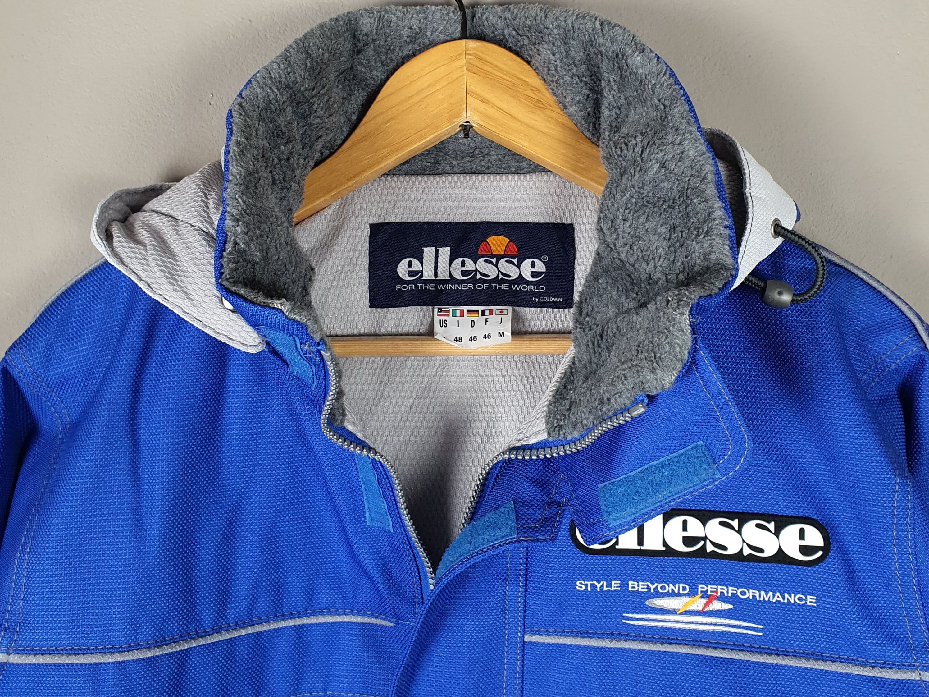 Vintage ELLESSE 1990s Ski Windbreaker Jacket Size Small