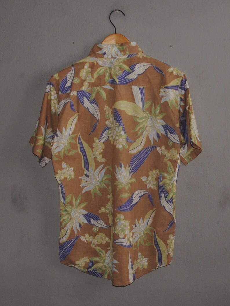 Vintage Ralph Evans Hawaiian mens button down shirt size S-M 1990s Hawaii floral motive Abstract beach Party Surf Vacation brown shirt