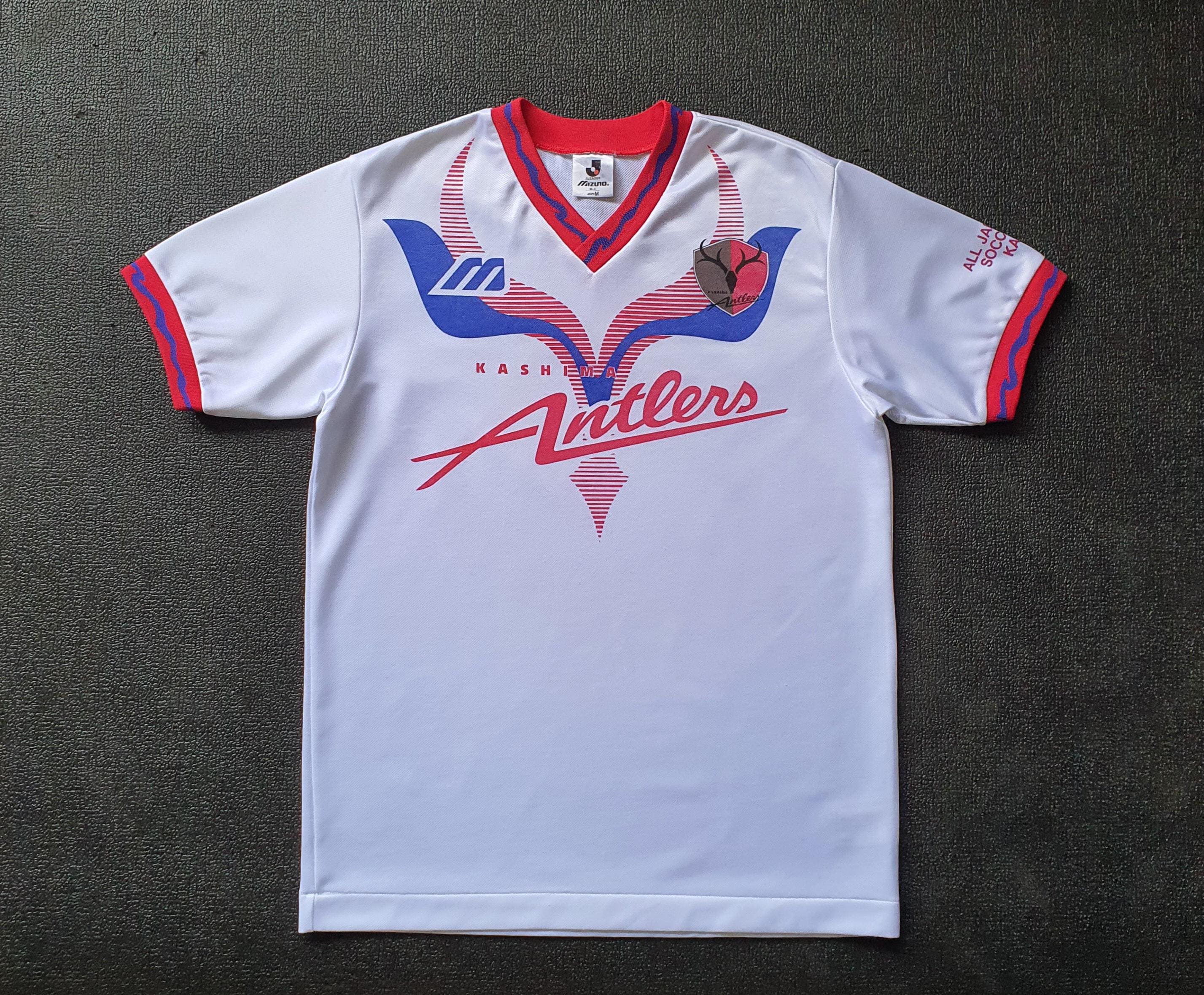 MIZUNO 90s’ユニフォーム Remember those J-League Mizuno kits from 90s? The produced