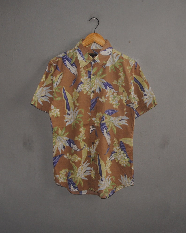 Vintage Ralph Evans Hawaiian mens button down shirt size S-M 1990s Hawaii floral motive Abstract beach Party Surf Vacation brown shirt