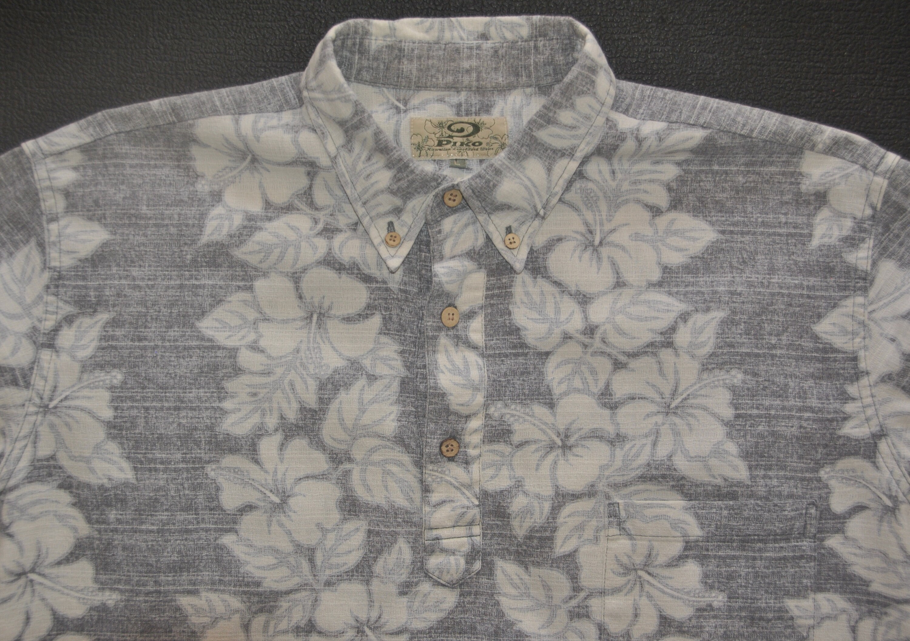 Vintage PIKO Hawaiian Surf Longboard Brand Shirt Size Large Vintage PIKO Hawaiian Surf Longboard Brand Shirt Size Large