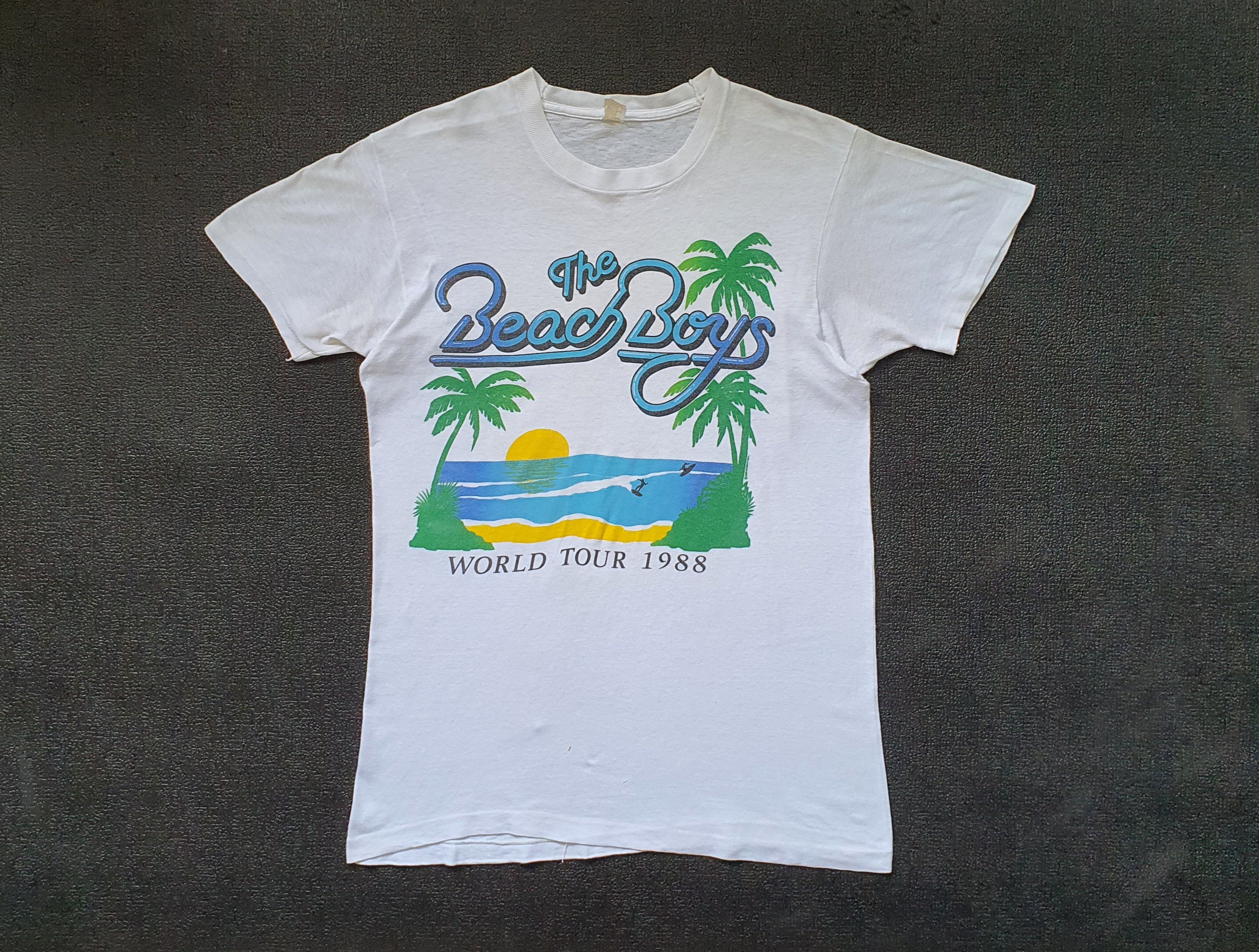 Vintage 1988 the Beach Boys World Tour T Shirt Size S-M / 1980s 
